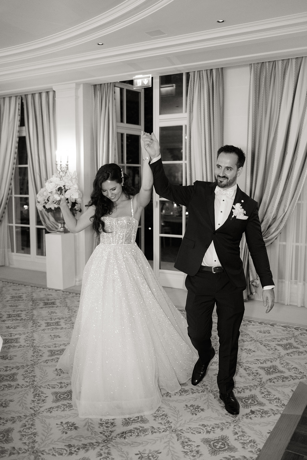 groom and bride enter for the diner